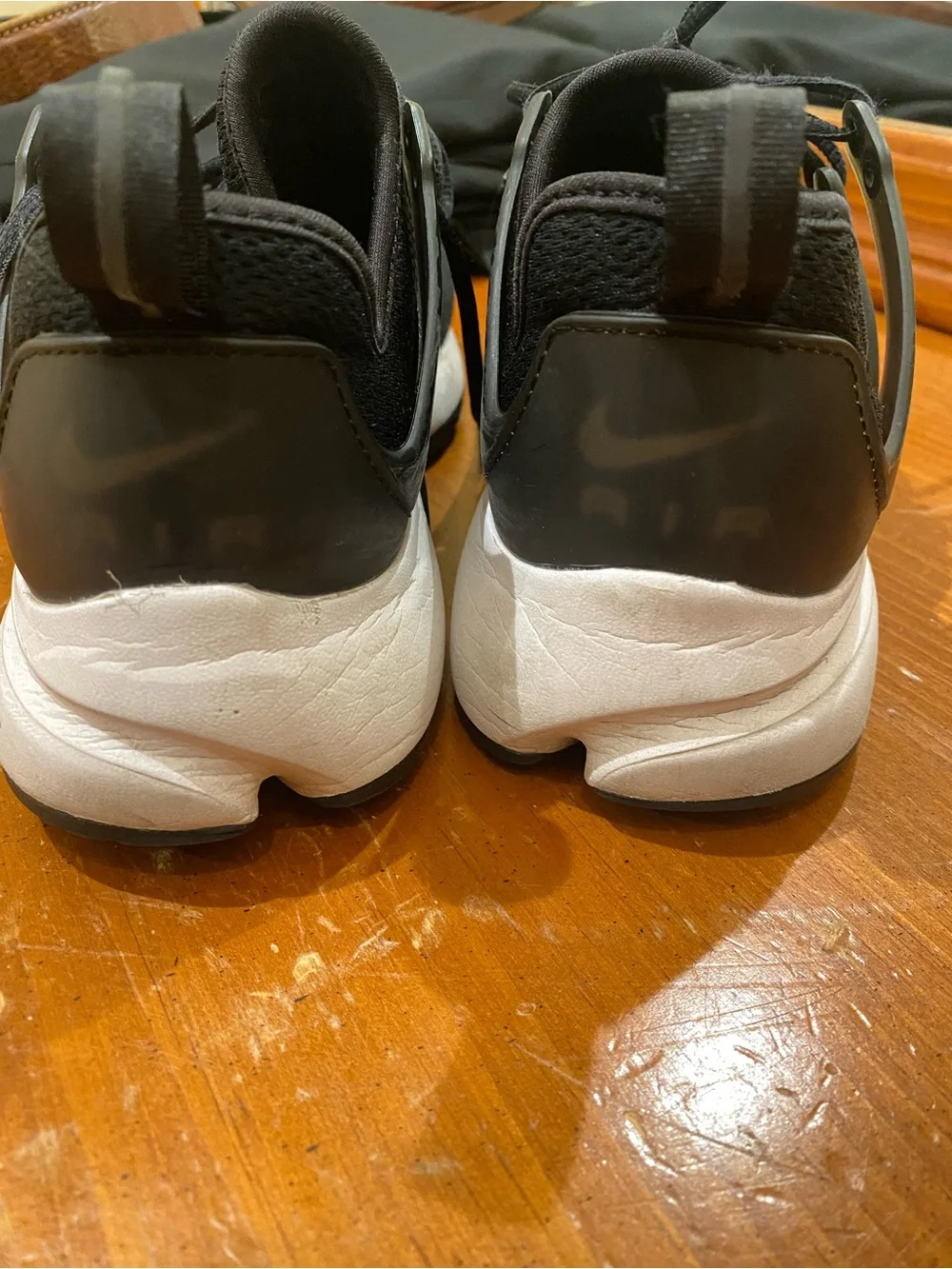 Nike Presto Women’s Black Mesh Lace-Up Sneakers